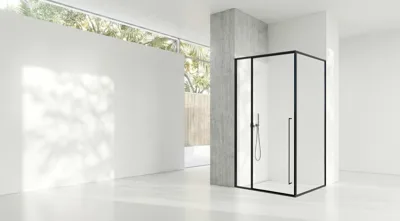 Cabin Mở Quay Góc 90 1 Cánh + 2 Vách Cố Định Ẩn Bản Lề – Dáng L